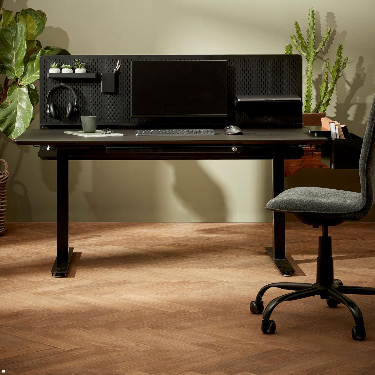 APTO Adaptboard Stiftebox, schwarz Beispiel APTO Adaptboard Stiftebox, schwarz Beispiel