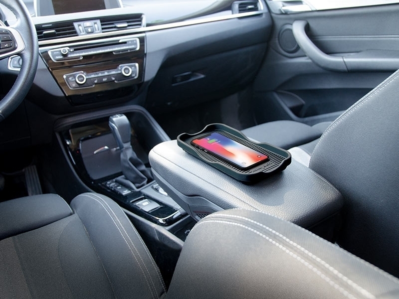 miniBatt MB-PHBOX kabelloses Qi-Ladegerät für Fahrzeuge Anwendung Auto