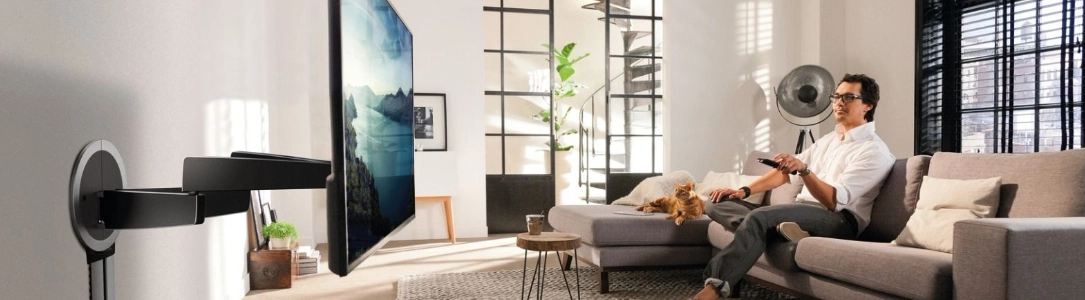 TV Wandhalterung Elektrischer Schwenkarm
