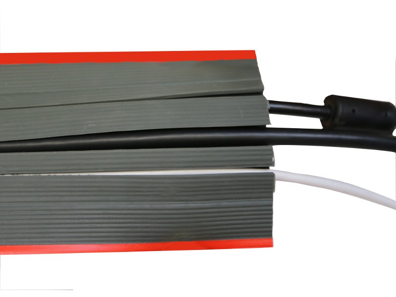 Serpa Kabelbrücke B9, 150 cm, rot Bestückung Serpa Kabelbrücke B9, 150 cm, rot Bestückung