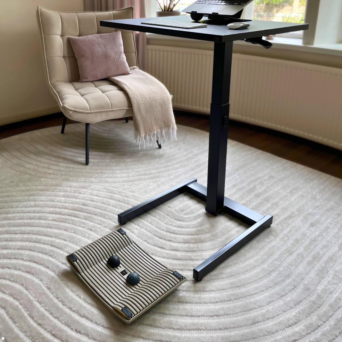 Gymba Active Board inkl. Massagebälle, Anwendungsbeispiel