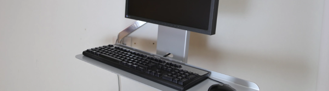 Tastatur Halterung an VESA Tastatur Halterung an VESA