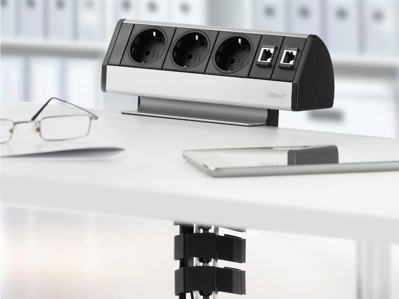 EVOline Dock Data 3x Schuko mit QuickLock Anwendung EVOline Dock Data 3x Schuko mit QuickLock Anwendung