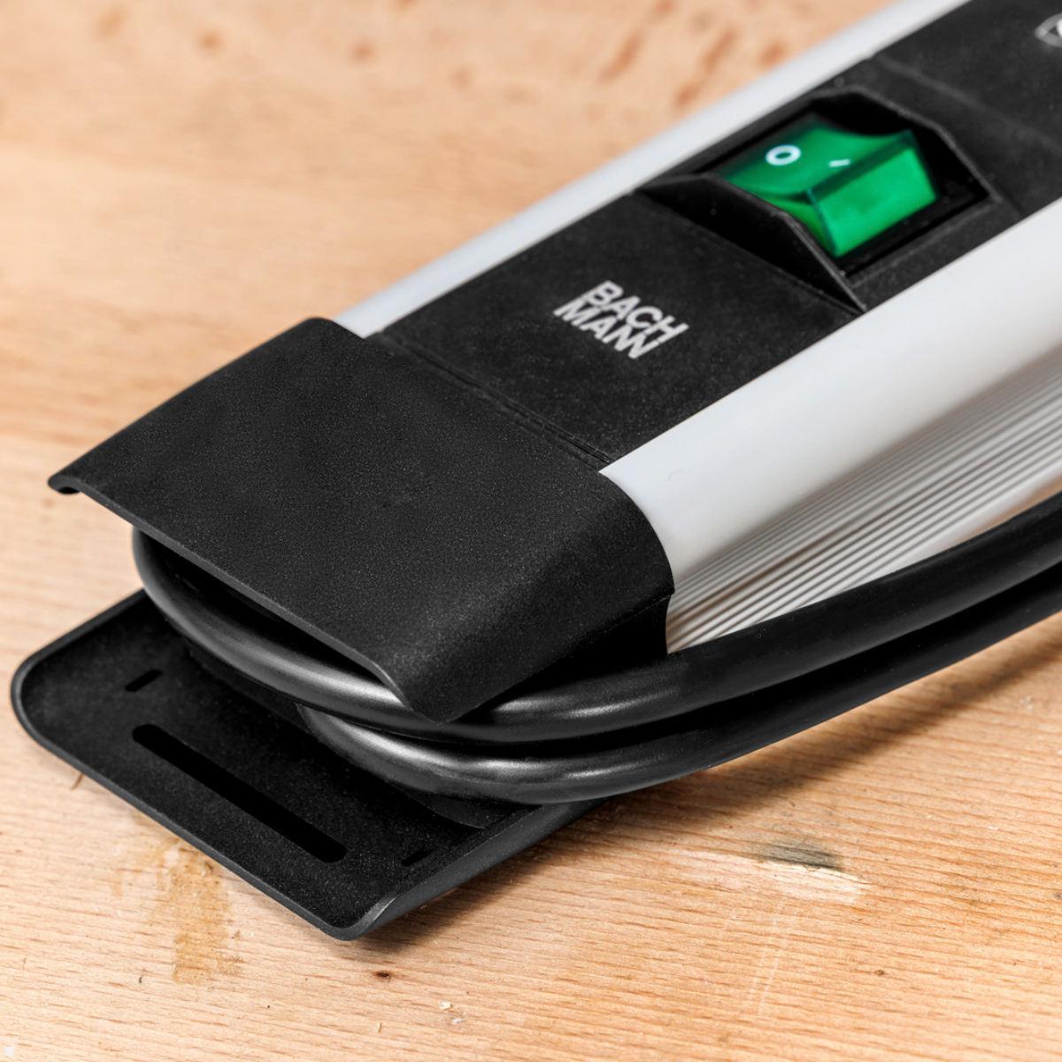 Bachmann CONNECTUS 4x Steckdose, 1x Schalter, 2m Zuleitung (BM005906), Kabelaufwicklung