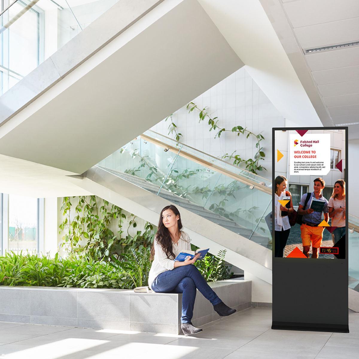 Clevertouch CL Totem Commercial Display 55'' (12955CMTOTEM), Anwendungsbeispiel