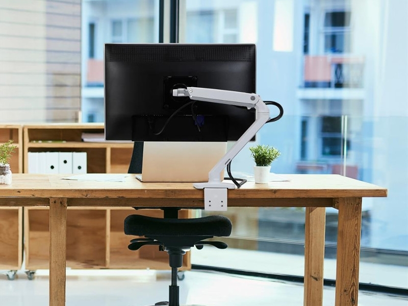 Ergotron MXV Monitorhalterung bis 34Zoll (45-486-216) Anwendungsbeispiel