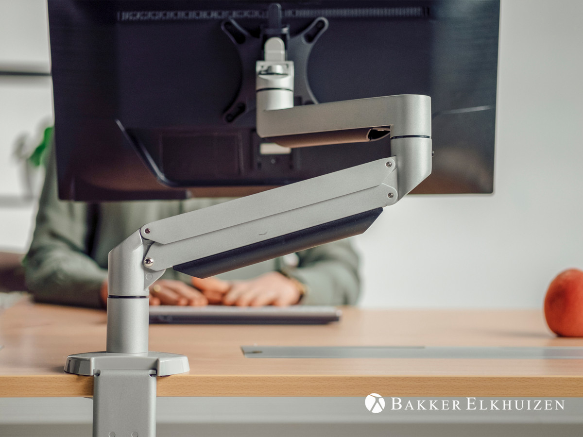 BakkerElkhuizen Premium Office Monitor Tischhalterung Klemme bis 32 Zoll, silber Rückansicht