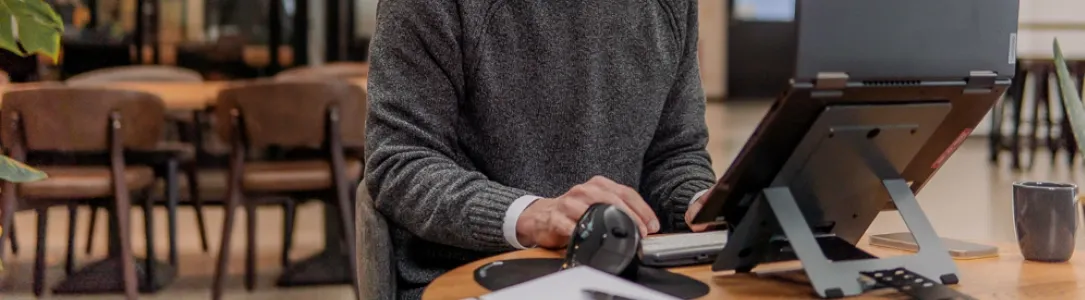 Laptop-Halterung, zusammenklappbar Laptop-Halterung, zusammenklappbar