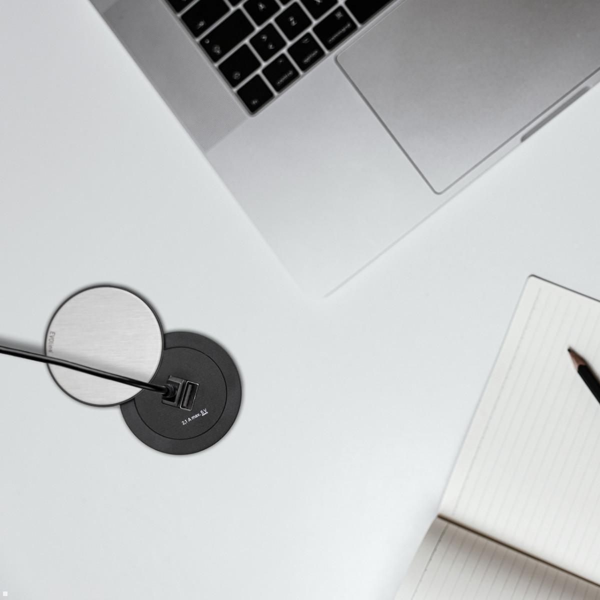 EVOline One USB-Charger A/C mit Deckel weiß, Edelstahleinleger, Anwendung, Abb. ähnlich EVOline One USB-Charger A/C mit Deckel weiß, Edelstahleinleger, Anwendung, Abb. ähnlich