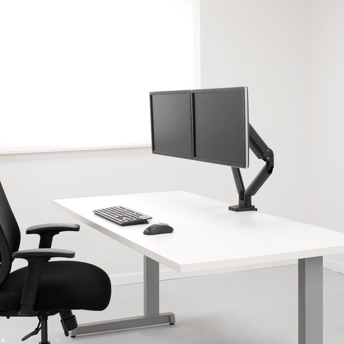 Fellowes Monitorarm Platinum für 2 Monitore nebeneinander, Anwendungsbeispiel