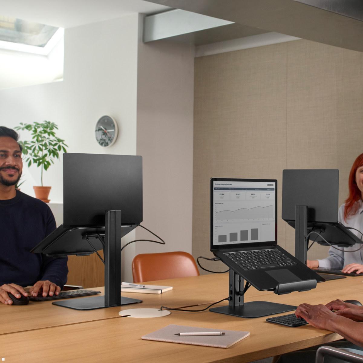 CBS Lana Laptop Ständer höhenverstellbar bis 16 Zoll, Anwendungsbeispiel