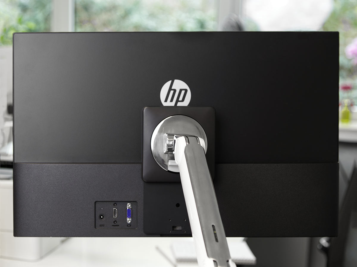 MonLines V059 VESA Adapter für HP 22m 24m 27m Anwendungsbeispiel MonLines V059 VESA Adapter für HP 22m 24m 27m Anwendungsbeispiel