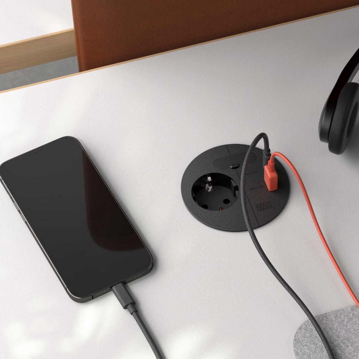 Bachmann LOOP IN CHARGE Steckdose USB A/C Winkelstecker, schwarz (938.201), Tischeinbau Bachmann LOOP IN CHARGE Steckdose USB A/C Winkelstecker, schwarz (938.201), Tischeinbau