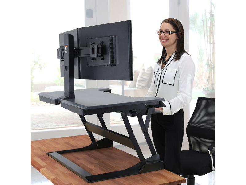 Ergotron 33-397-085 WorkFit-T Sit-Stand Desktop Workstation schwarz stehend Ergotron 33-397-085 WorkFit-T Sit-Stand Desktop Workstation schwarz stehend
