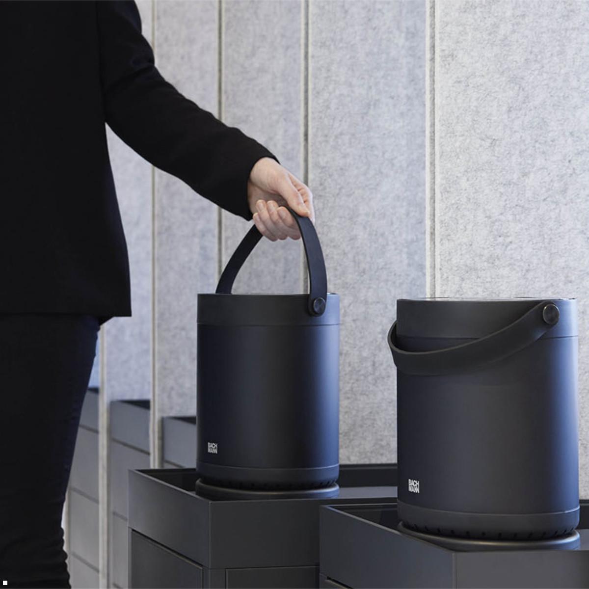 Bachmann MOV:E Zubehör Dockingstation (702.5200), Anwendung (MOV:E nicht enthalten) Bachmann MOV:E Zubehör Dockingstation (702.5200), Anwendung (MOV:E nicht enthalten)